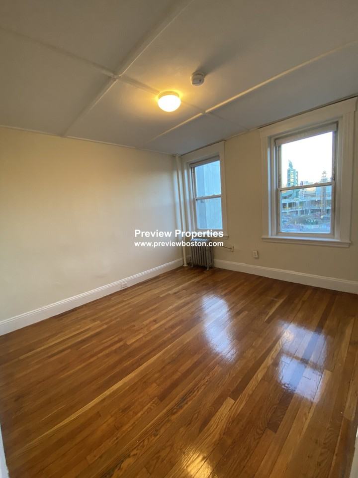 Boylston St #34P - Photo 2 of 5