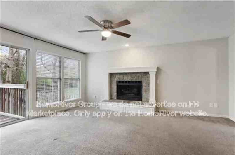 9108 Oak St - Photo 3 of 17