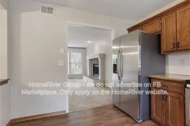 9108 Oak St - Photo 6 of 17
