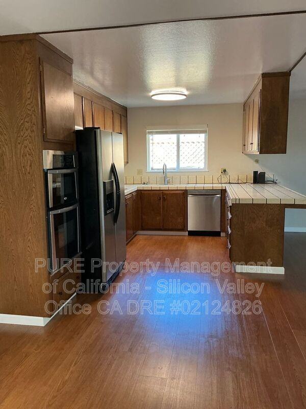 5655 Glen Haven Ct - Photo 4 of 31