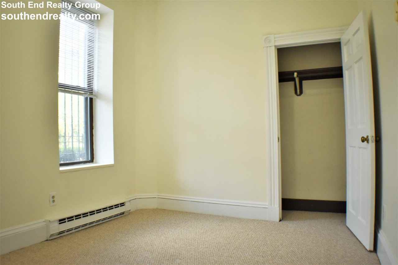 29/33 Wellington St. #102 - Photo 7 of 17