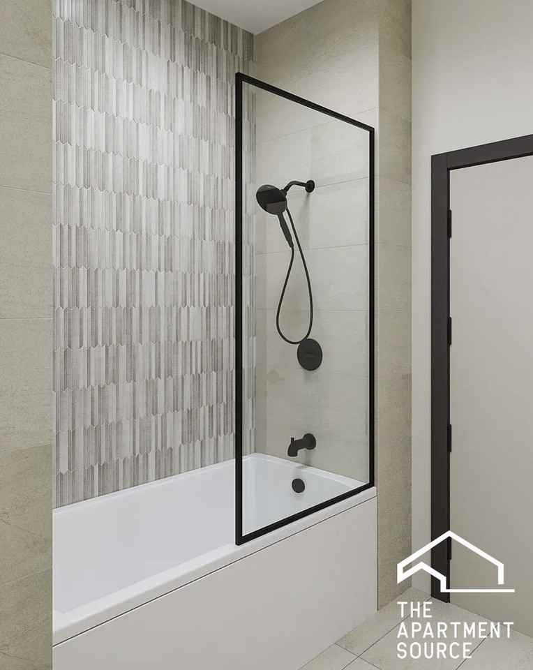 691 N Milwaukee Ave #301 - Photo 4 of 12