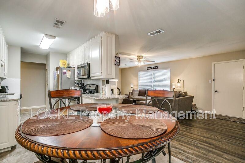 512 Stallion Ln - Photo 7 of 19