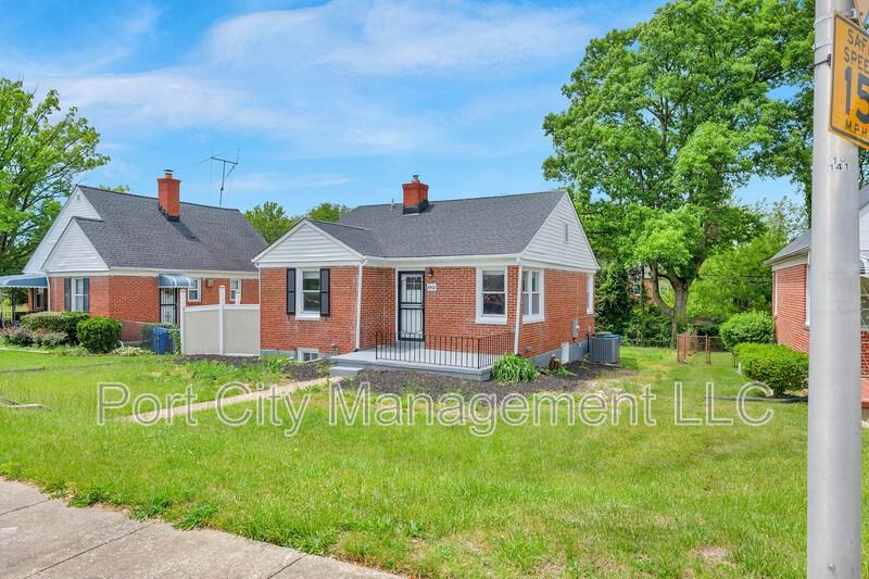 4902 Gilray Dr - Photo 3 of 24