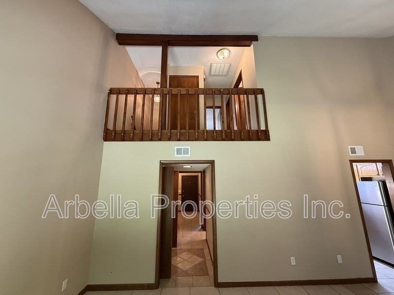 1608 Herrin Dr - Photo 5 of 20