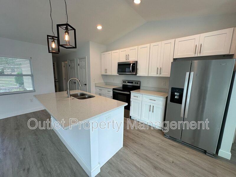 790 W Gaucho Cir - Photo 5 of 25
