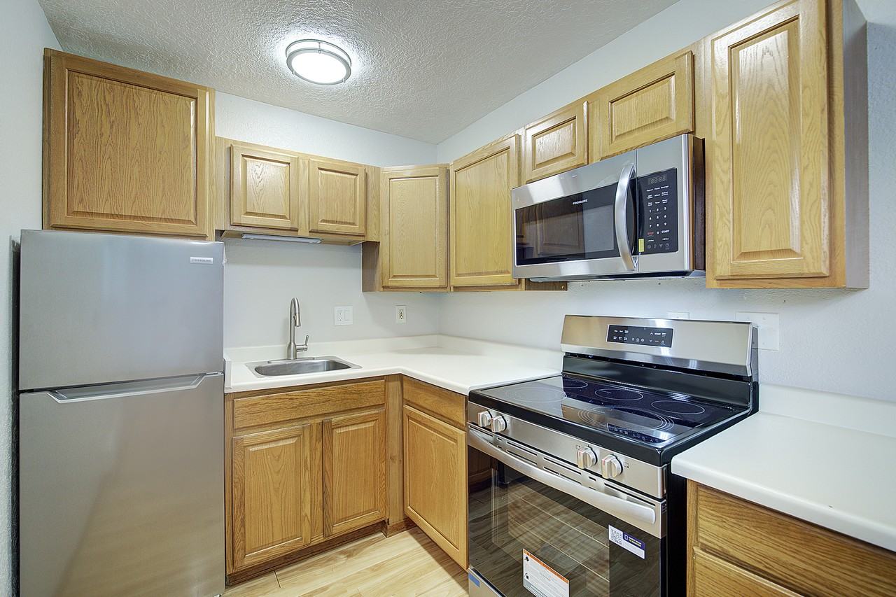 8500 Linden Ave N - Photo 3 of 20