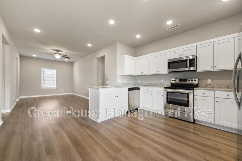 210 Williams Ct - Photo 6 of 24