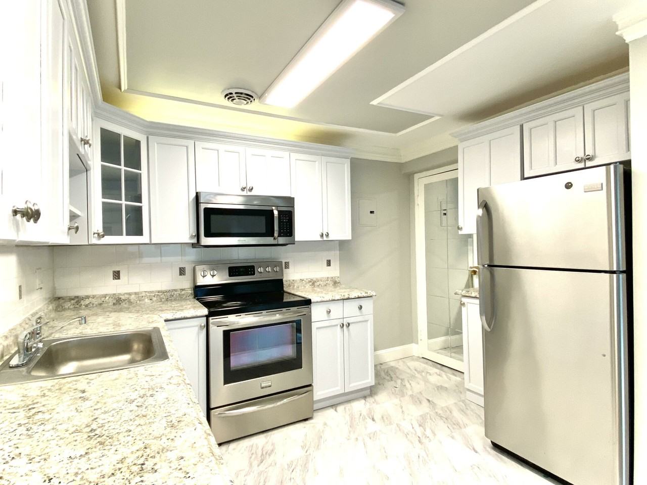 62 Carey Ave #7 - Photo 5 of 12