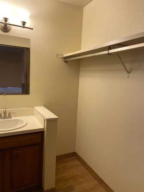Grizzly Apartments - Photo 7 of 12