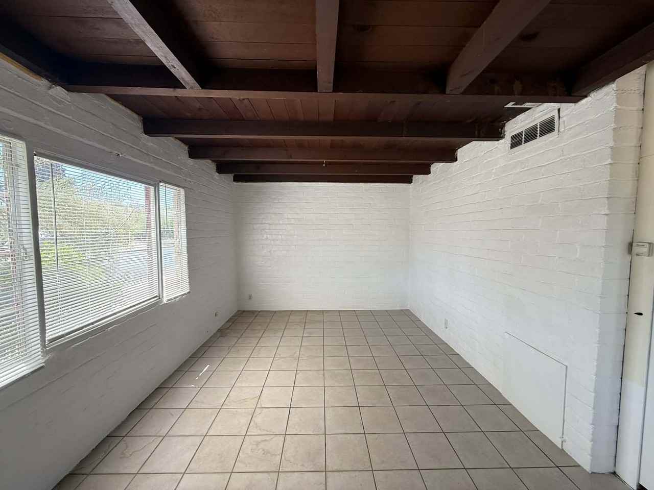 1209 // 3574 E. Bellevue Street - Photo 7 of 20