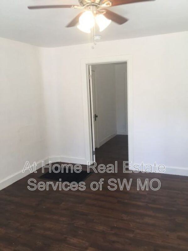 614 S Grant Ave - Photo 3 of 13