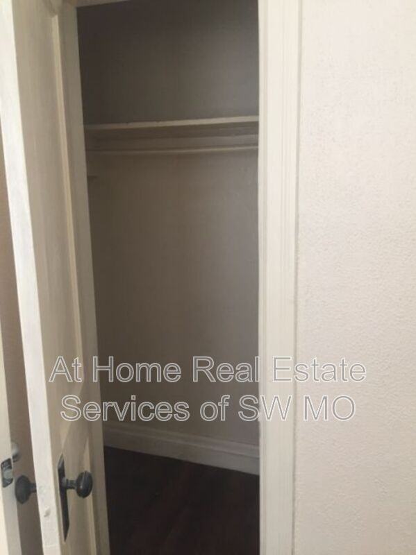 614 S Grant Ave - Photo 7 of 13