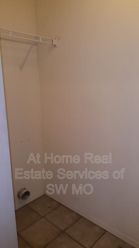 1126 N Colgate Ave - Photo 6 of 17
