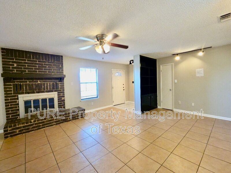 1310 Ray Berglund Blvd #A - Photo 4 of 31