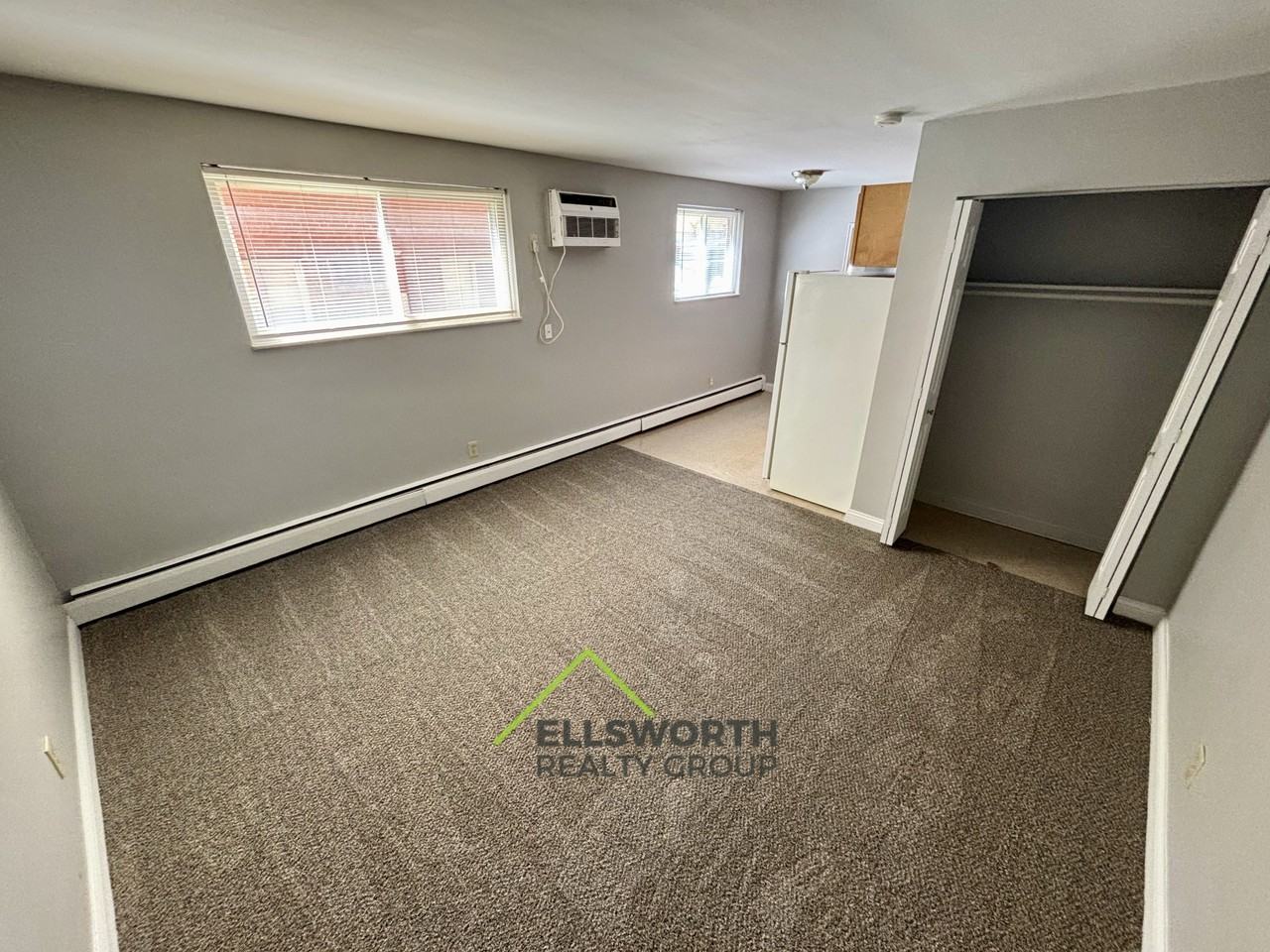 Lawn Ave-2214 - Photo 2 of 6