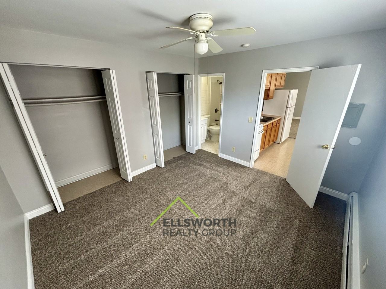 Lawn Ave-2214 - Photo 3 of 6