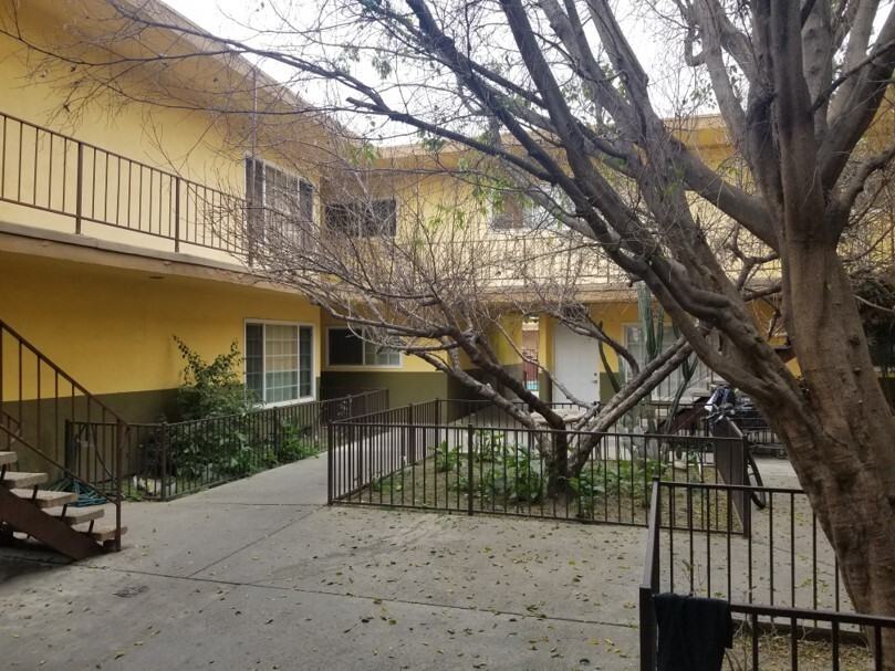 AJ North Hills / 8542 Columbus / John / RC - Photo 4 of 5