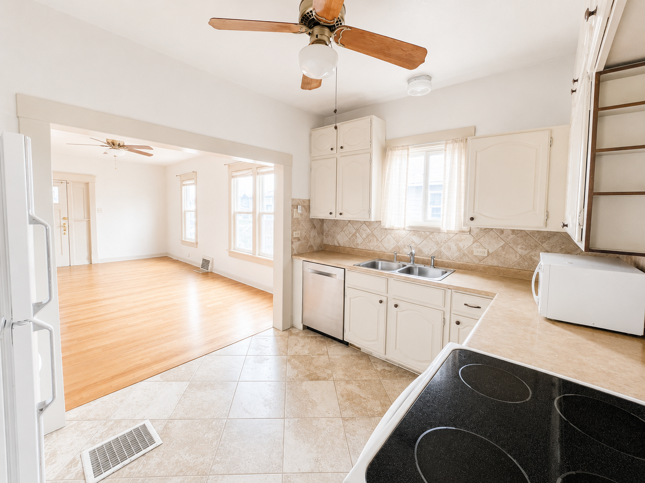 534 Park Street - Photo 5 of 20