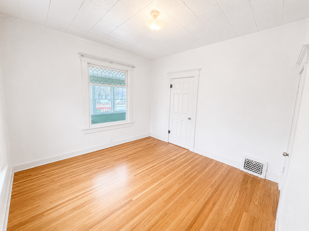 534 Park Street - Photo 7 of 20