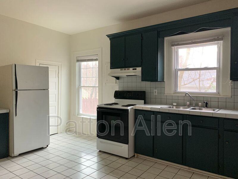 16 Hillside St #A - Photo 5 of 14
