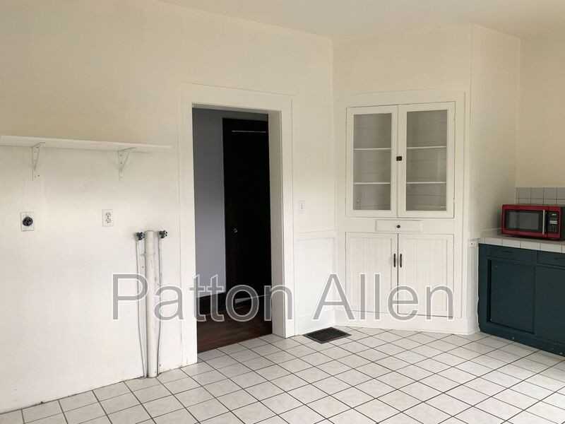 16 Hillside St #A - Photo 6 of 14