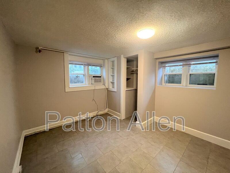 205 Hillside St #6 - Photo 3 of 8