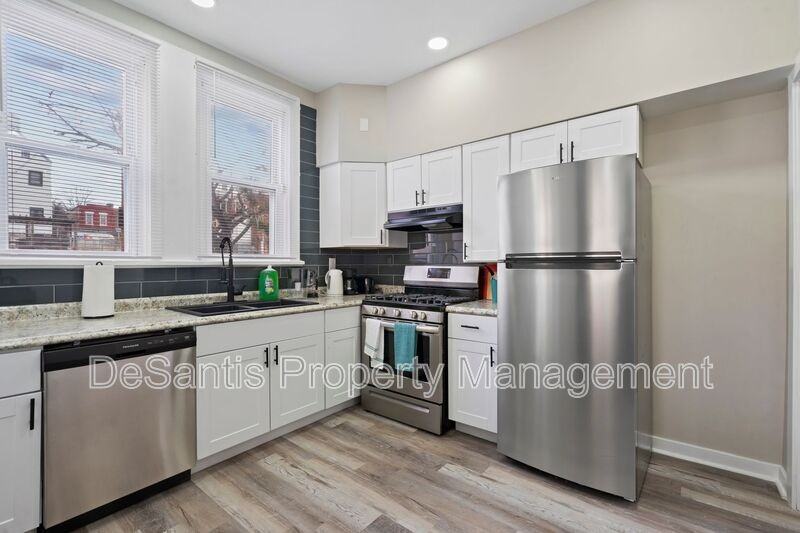 3220 Juliet St #2 - Photo 6 of 23