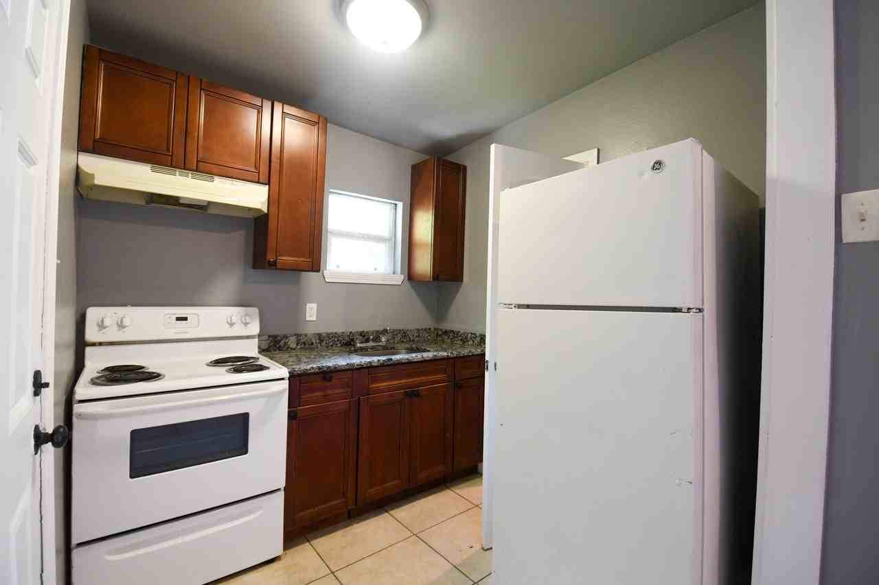 3613 Iberville Street - Photo 4 of 7