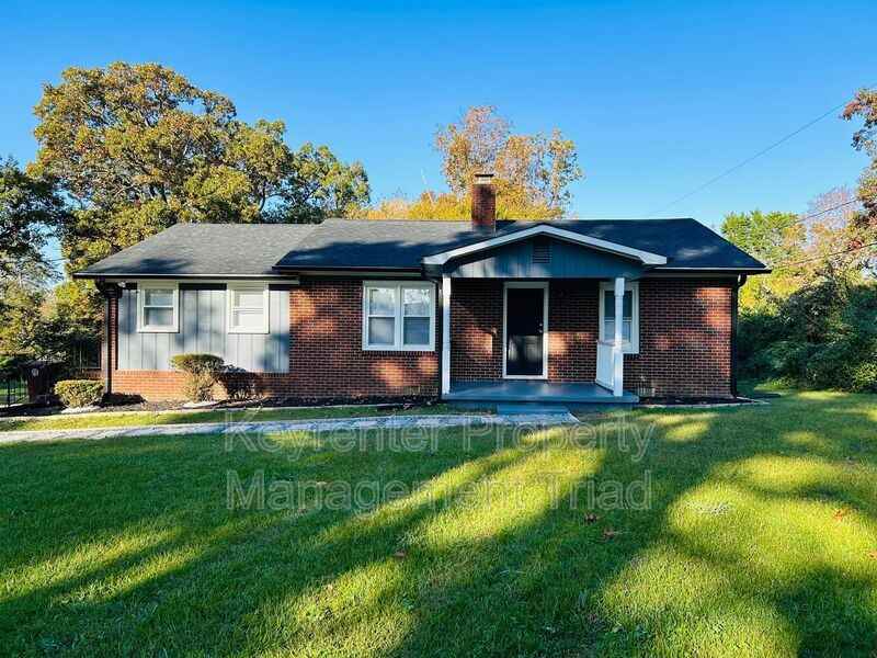 5087 Meadowbrook Dr - Photo 6 of 23