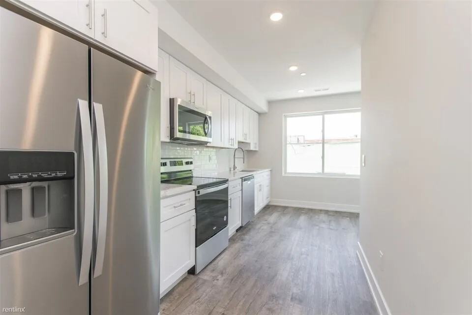 1829 East Sergeant Street - Photo 5 of 6