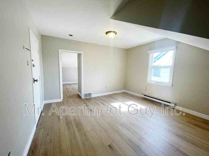 139 Church St #3 - Photo 4 of 7