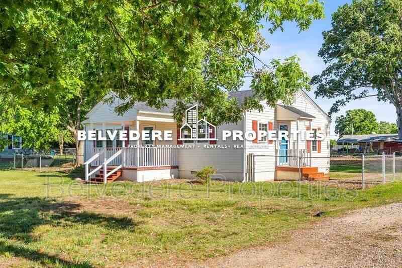 804 Graylyn Dr - Photo 3 of 28