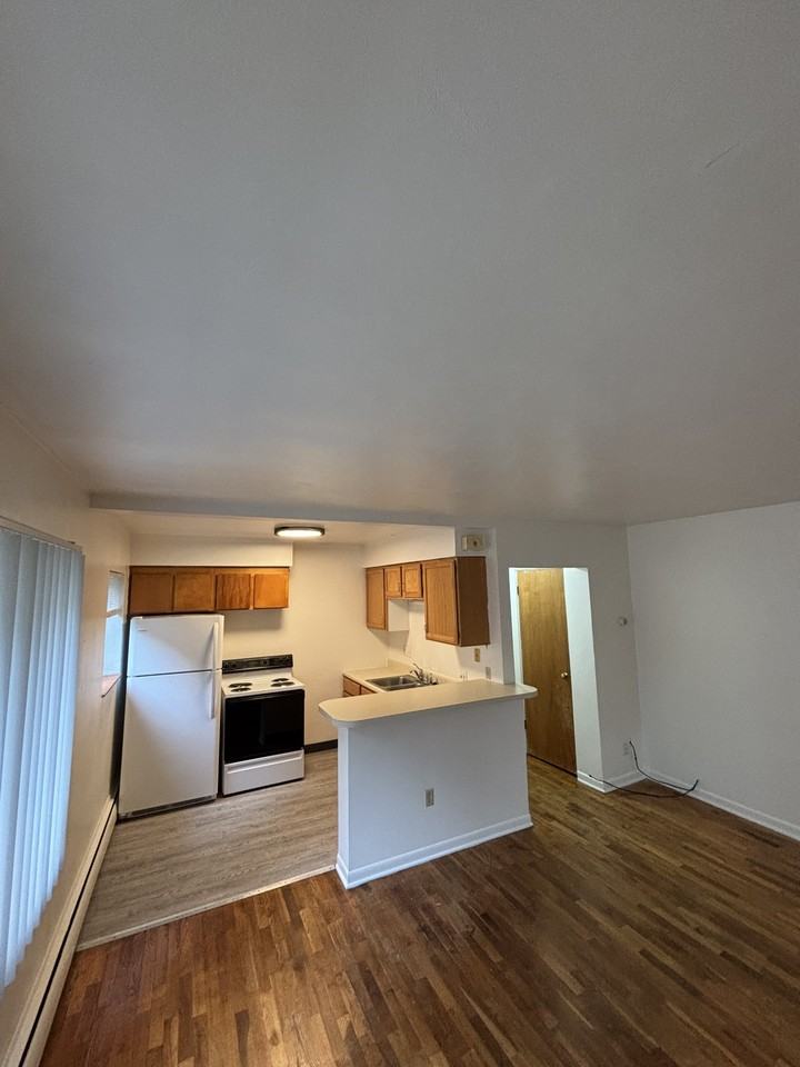 431 Abbot Road - Photo 3 of 49