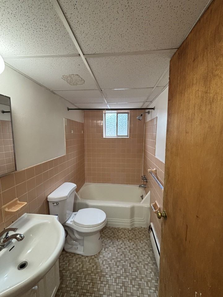 431 Abbot Road - Photo 7 of 49