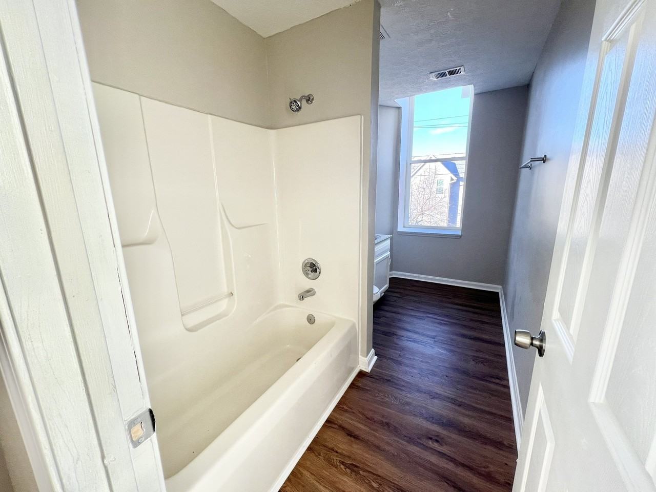 1700 Magazine Street - Photo 5 of 10