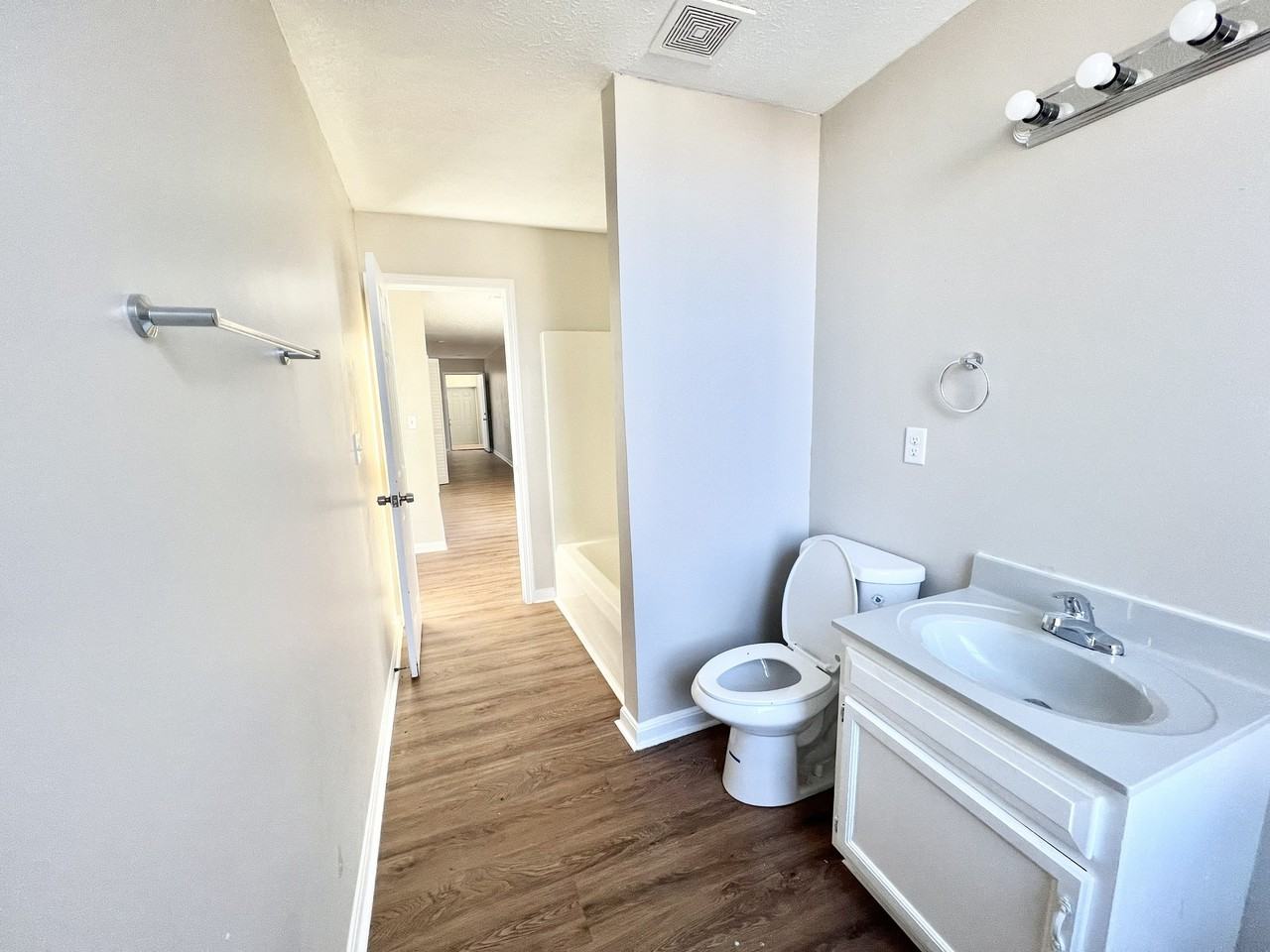 1700 Magazine Street - Photo 6 of 10