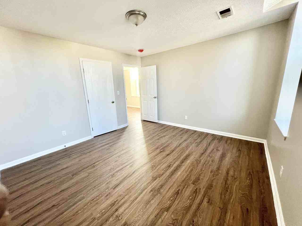 1700 Magazine Street - Photo 7 of 10