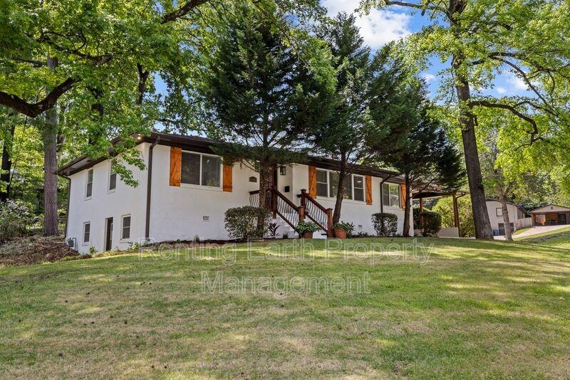 4501 Linpark Dr - Photo 4 of 32