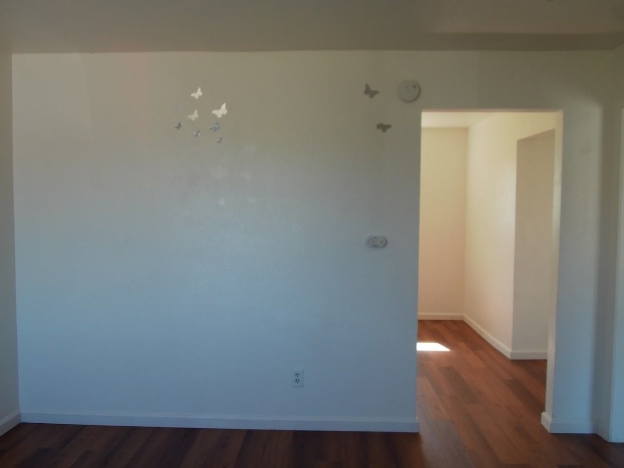 5702 Lindhurst Avenue - Photo 4 of 10