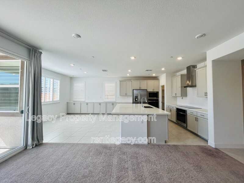 4096 Azul Way - Photo 3 of 32