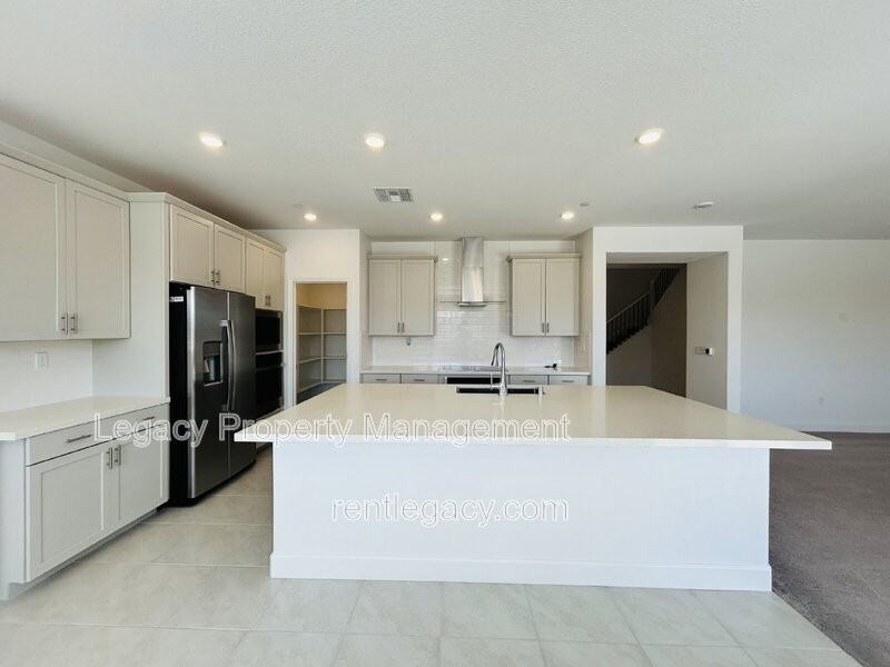4096 Azul Way - Photo 5 of 32