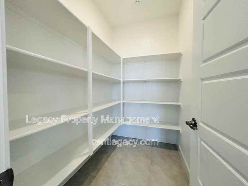 4096 Azul Way - Photo 6 of 32