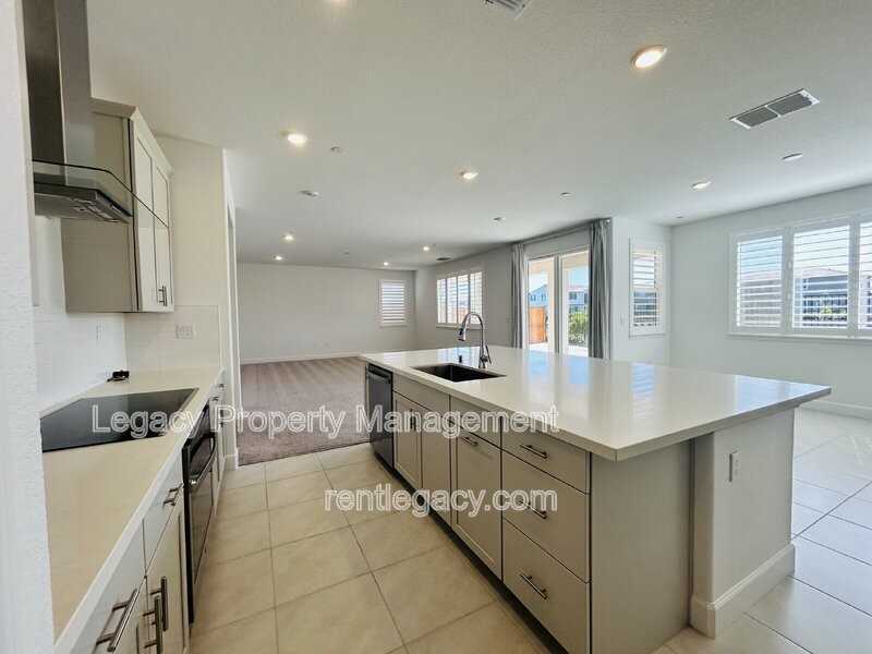 4096 Azul Way - Photo 7 of 32