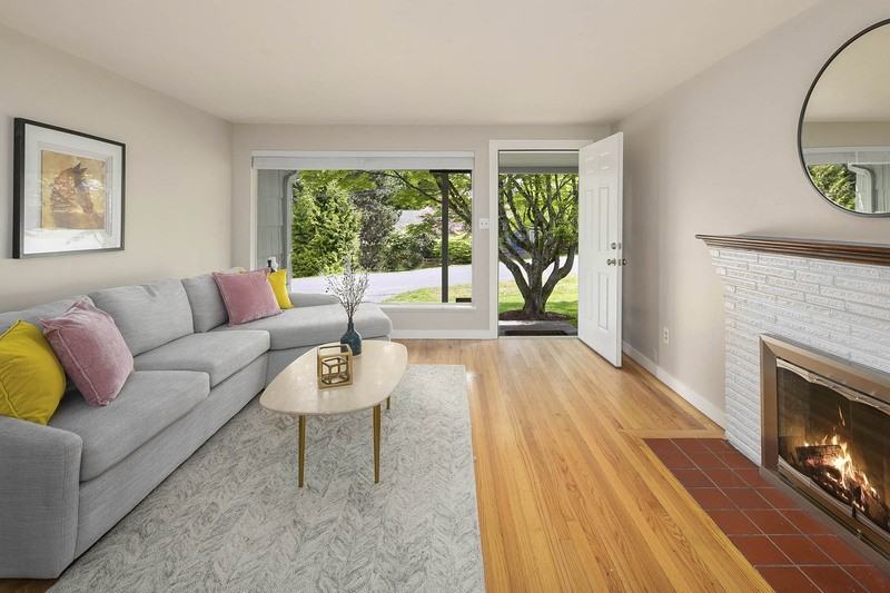 14803 Corliss Ave N - Photo 2 of 20