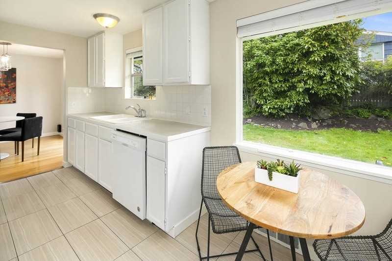 14803 Corliss Ave N - Photo 5 of 20