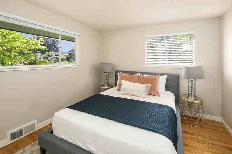 14803 Corliss Ave N - Photo 7 of 20