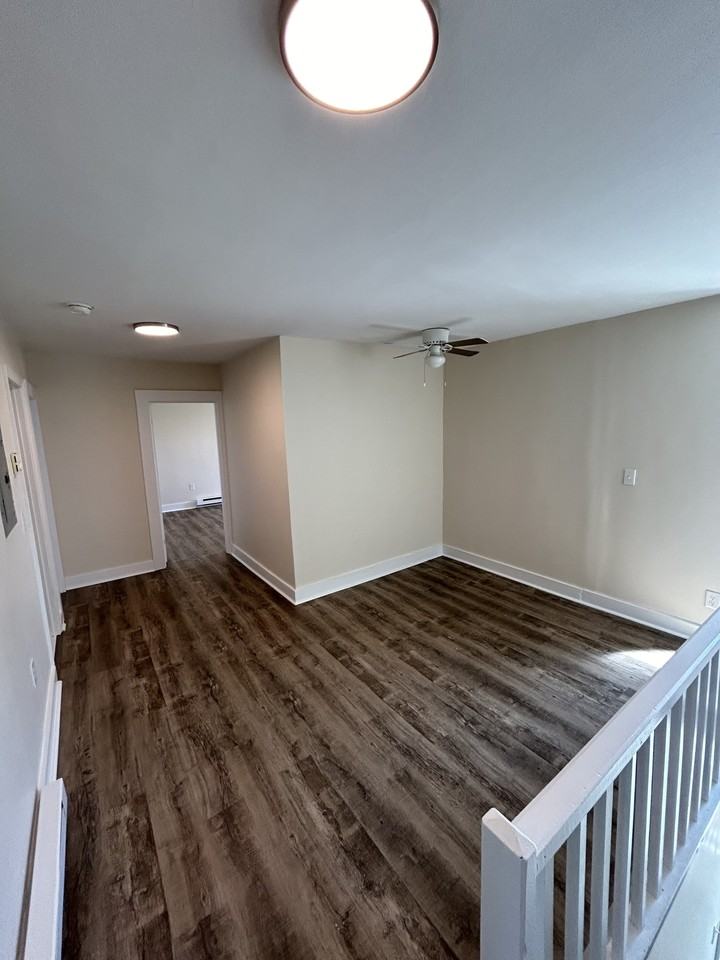 213-215 Providence Street- Putnam - Photo 2 of 5