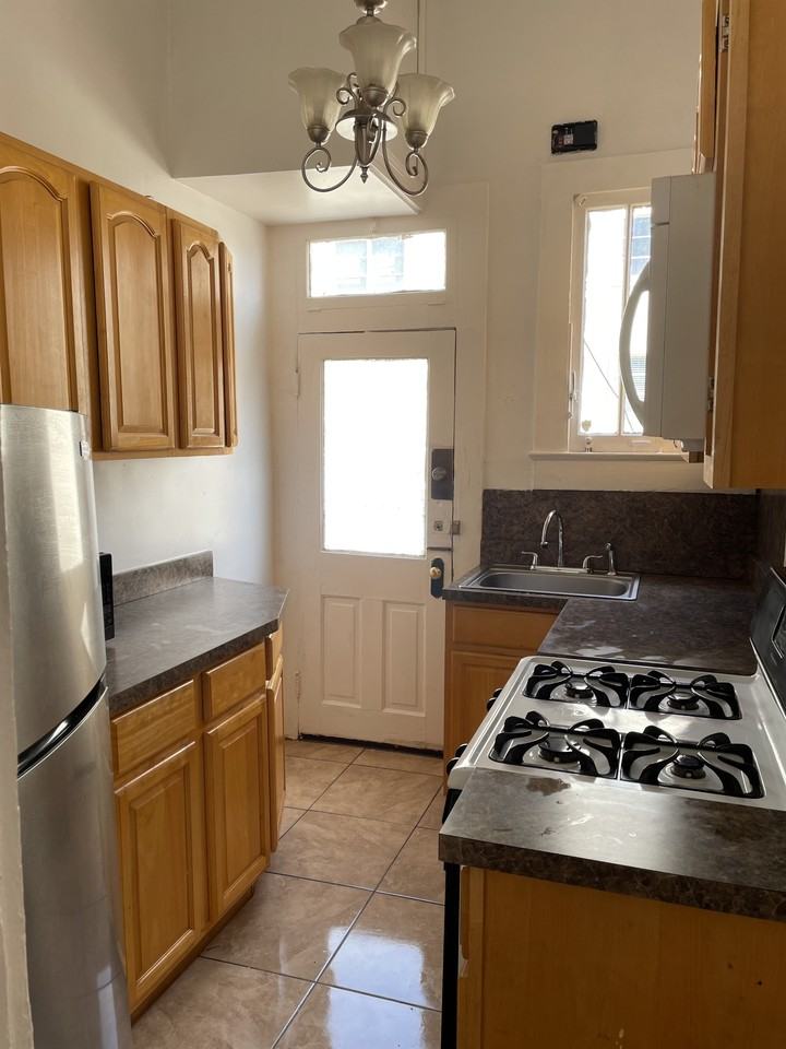 3915 Prytania St. - Photo 2 of 5