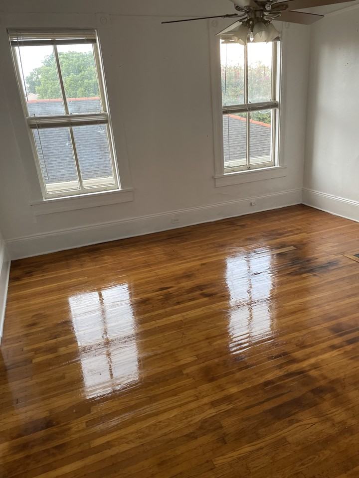 3915 Prytania St. - Photo 4 of 5
